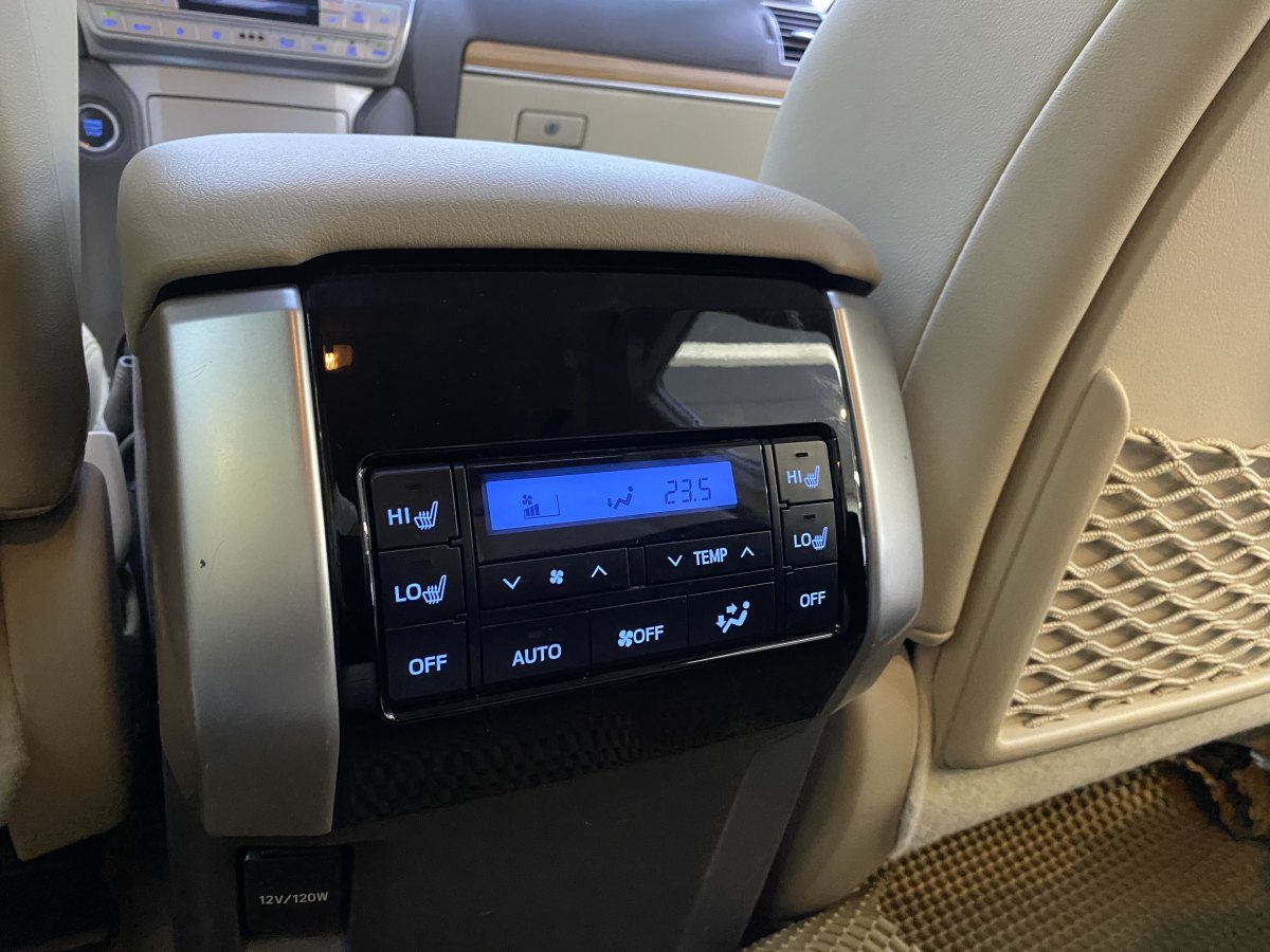 2019年5月丰田 普拉多  2019款 3.5L 自动TX-L尊享版