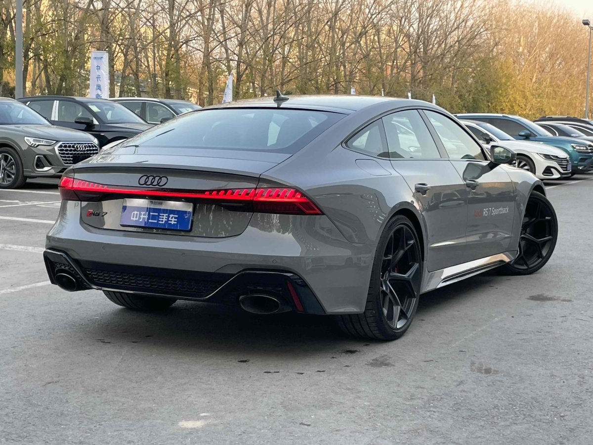 奧迪 奧迪RS 7  2024款 RS 7 4.0T Sportback performance圖片