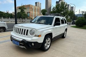 自由客 Jeep 2.4 豪华导航版