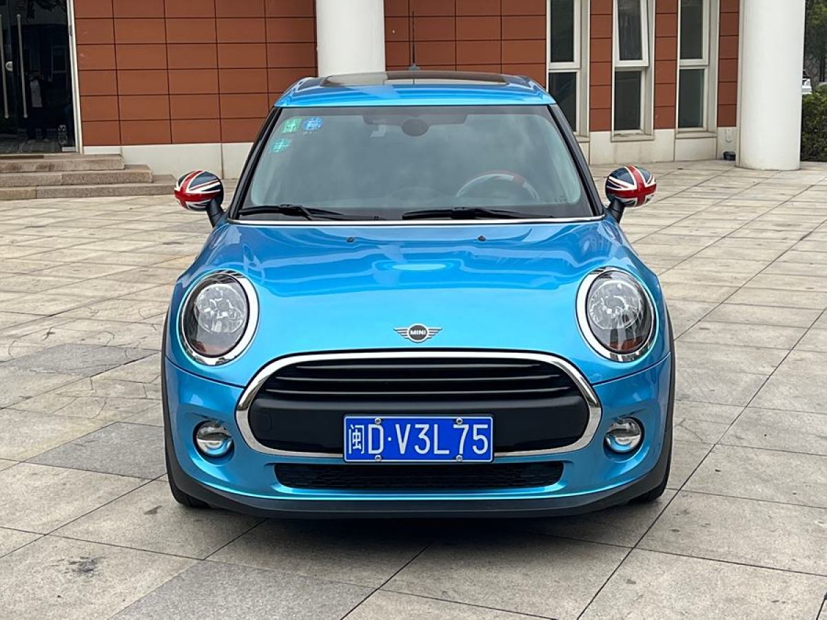 2019年5月MINI MINI  2018款 1.5T ONE 五門版