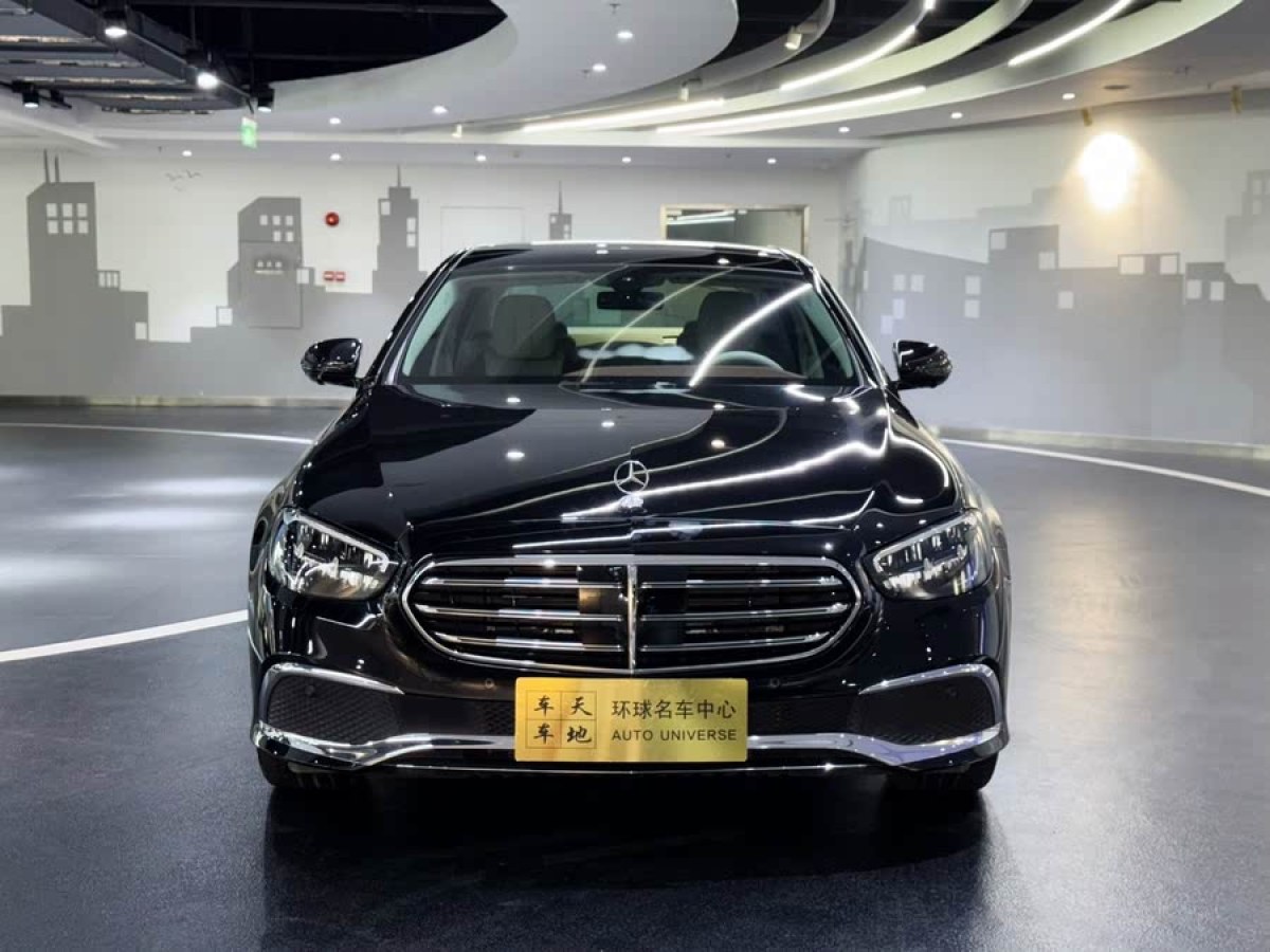 奔馳 奔馳E級  2022款 改款 E 300 L 尊貴型圖片
