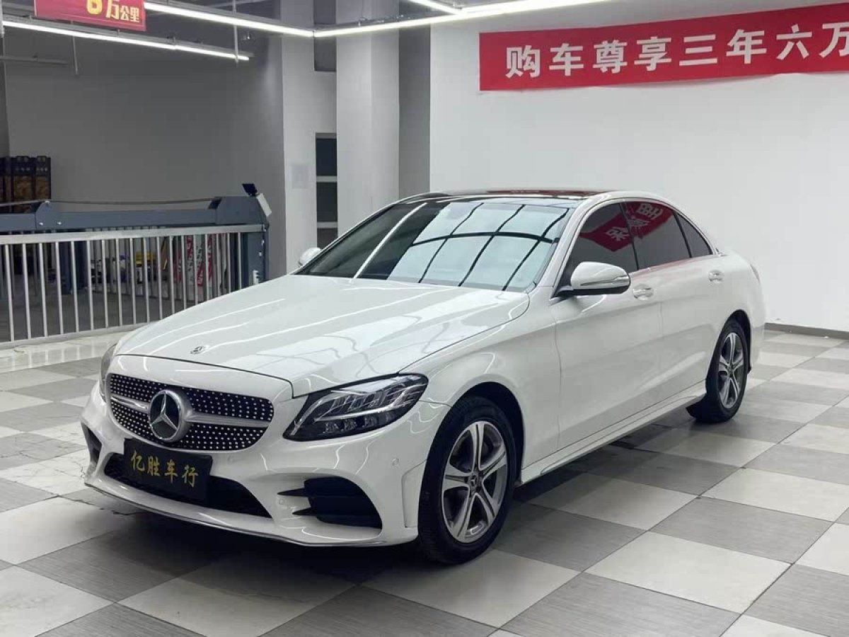 奔馳 奔馳C級(jí)  2020款 改款 C 260 L 運(yùn)動(dòng)版圖片