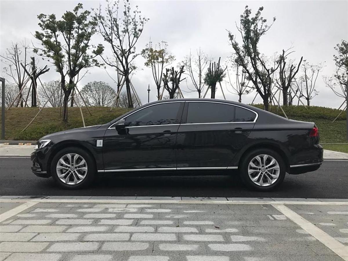 大眾 邁騰  2018款 改款 330TSI DSG 豪華型圖片