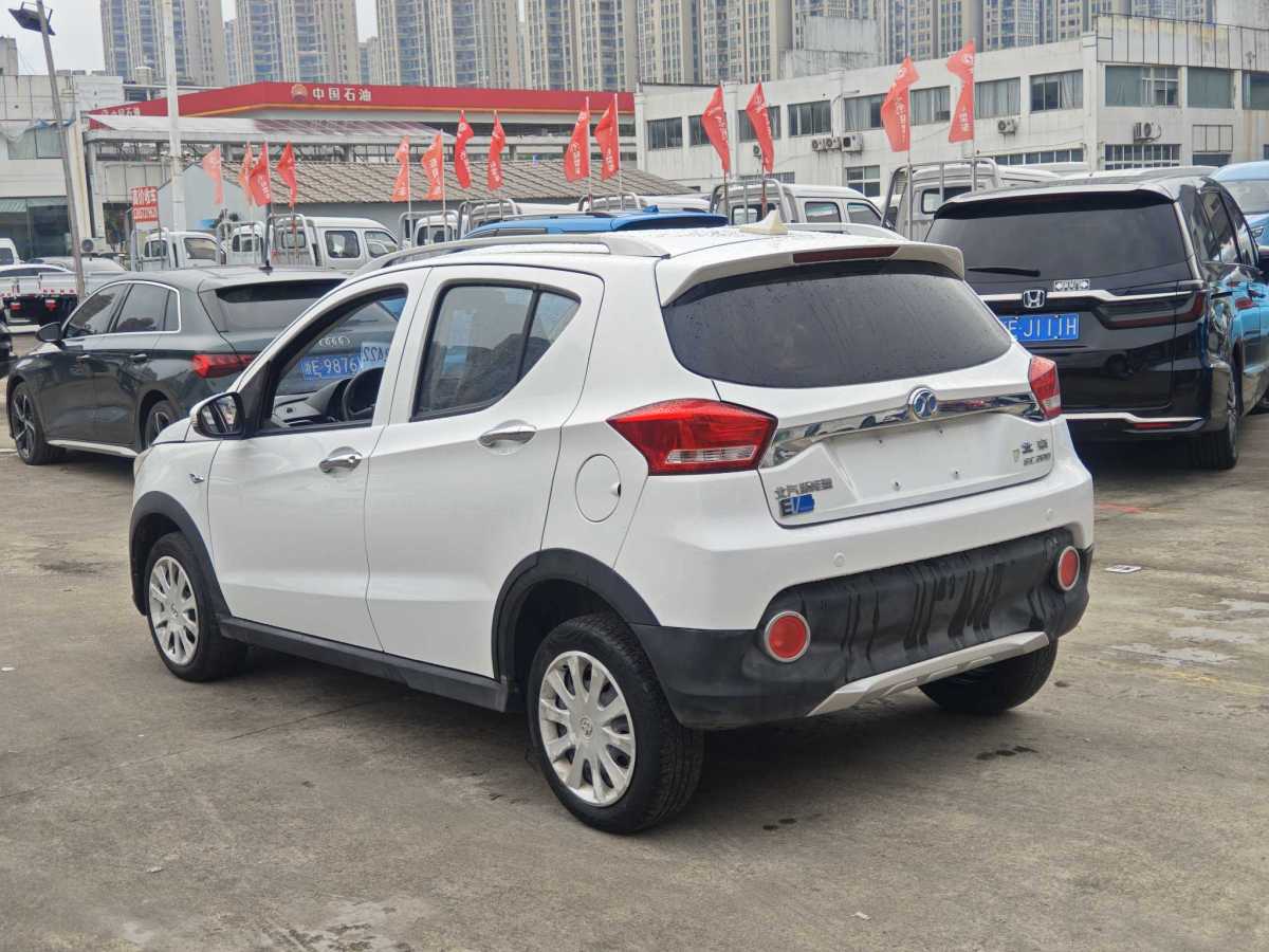 北汽新能源 EV系列  2015款 EV200 轻快版图片