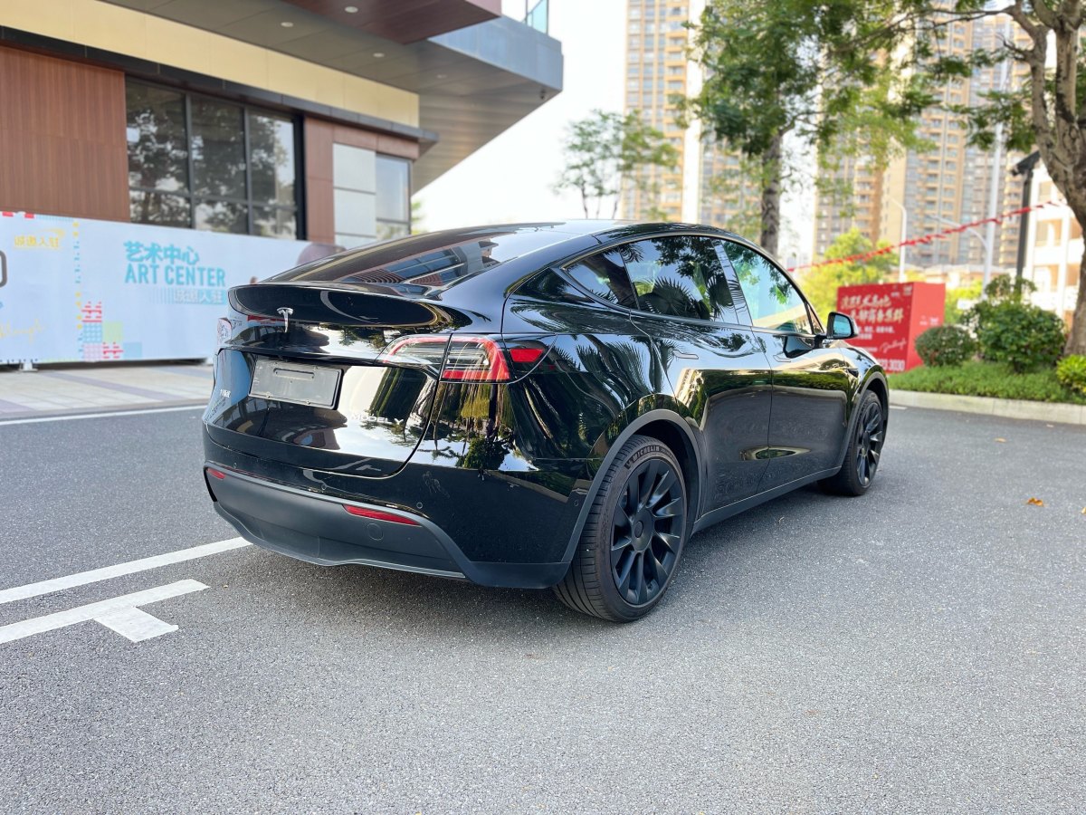 2024年4月特斯拉 Model Y  2023款 煥新版 后輪驅(qū)動