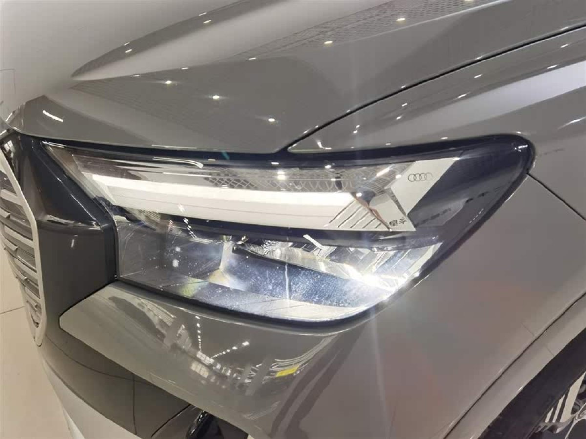 奧迪 奧迪Q4 e-tron  2022款 40 e-tron 創(chuàng)境版圖片