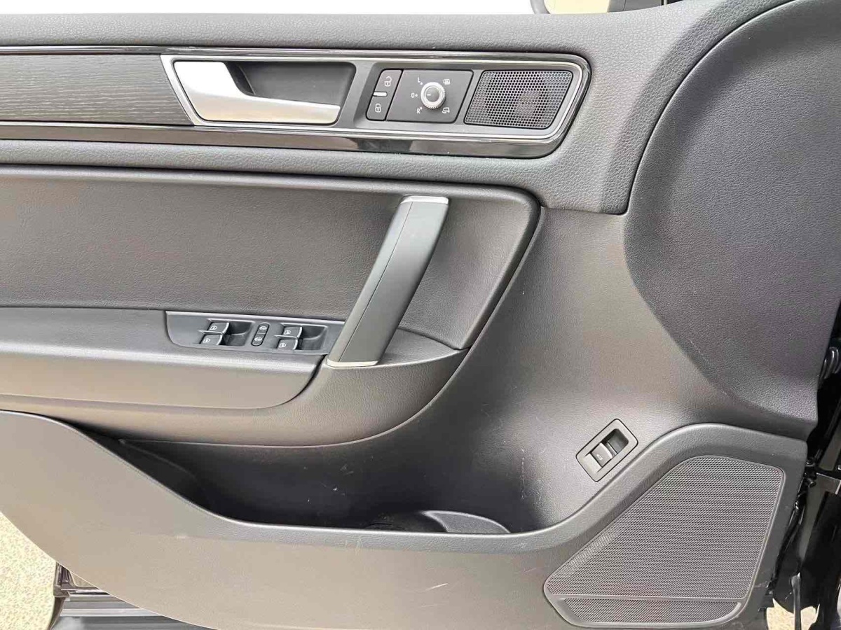 大眾 途銳  2018款 3.0TSI 榮耀典藏版圖片