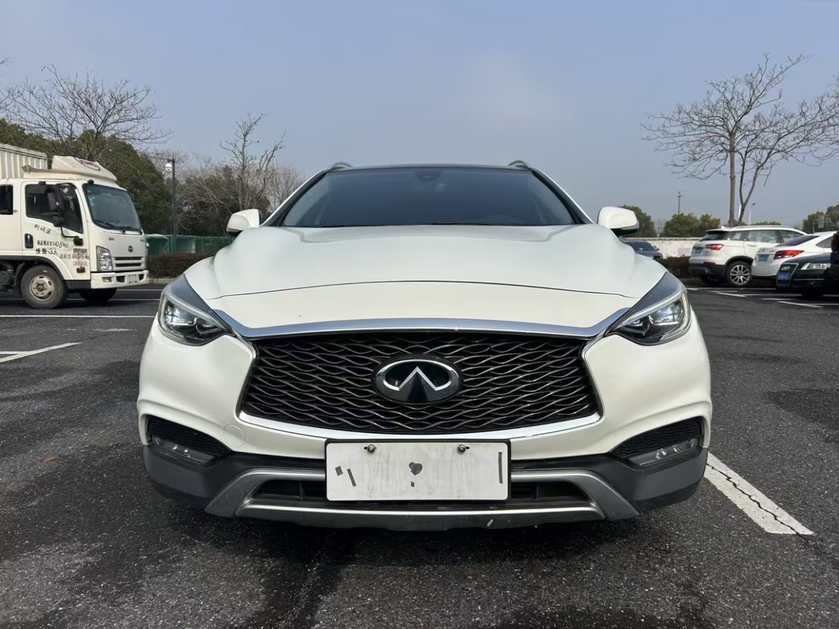 2017年06月英菲尼迪 QX30  2017款 1.6T 兩驅(qū)時尚版