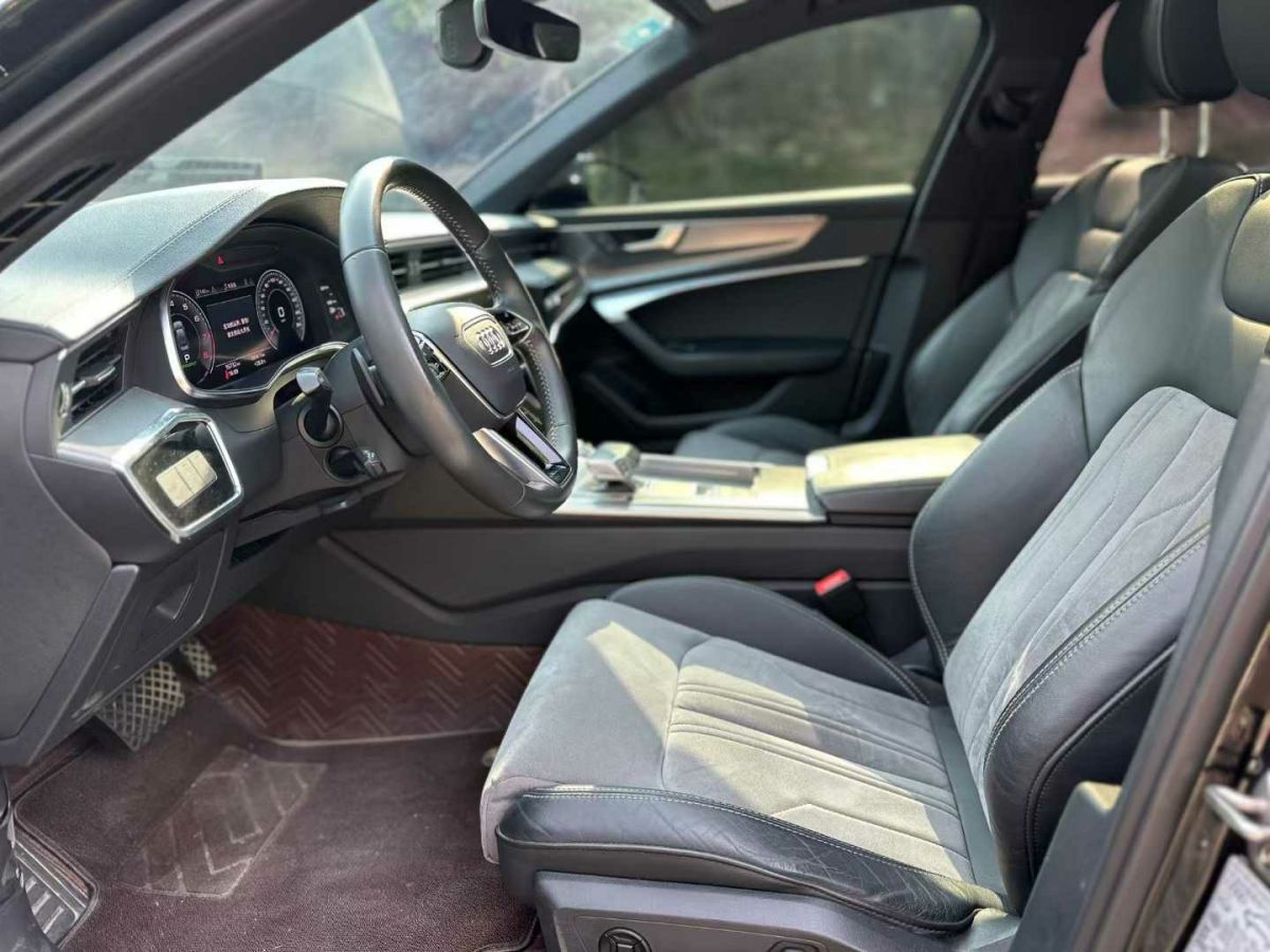 奧迪 奧迪A6L  2020款 40 TFSI 豪華動(dòng)感型圖片