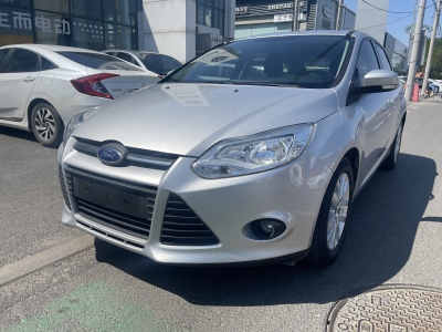 2015年4月 福特 ?？怂?三廂 1.6L 自動風(fēng)尚型圖片