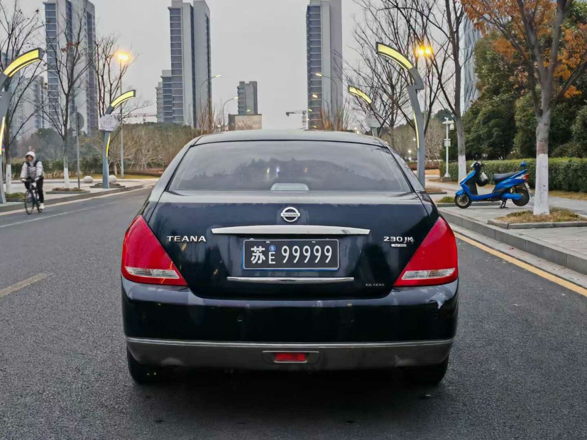 日產(chǎn) 天籟  2006款 200JK豪華天窗圖片