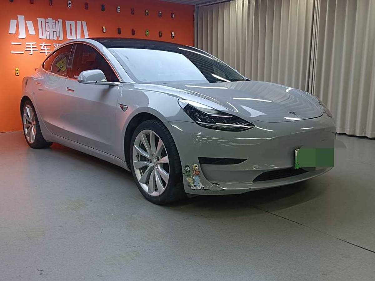 特斯拉 Model Y  2020款 改款 標(biāo)準(zhǔn)續(xù)航后驅(qū)升級版圖片