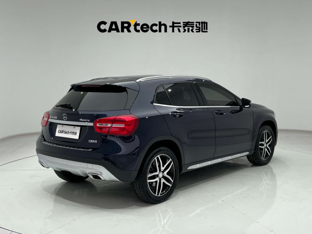 奔驰 奔驰GLA  2016款 GLA 220 4MATIC 时尚型图片