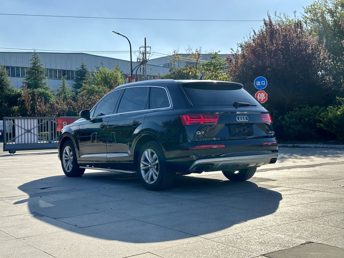 奧迪 奧迪Q7  2019款 55 TFSI 技術(shù)型圖片