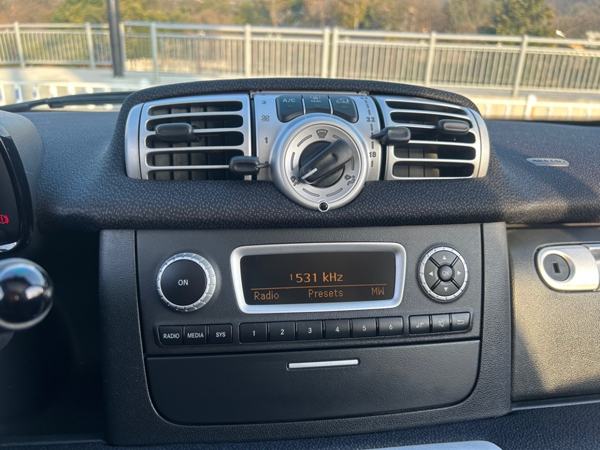 smart fortwo  2012款 1.0 MHD 硬頂激情版圖片