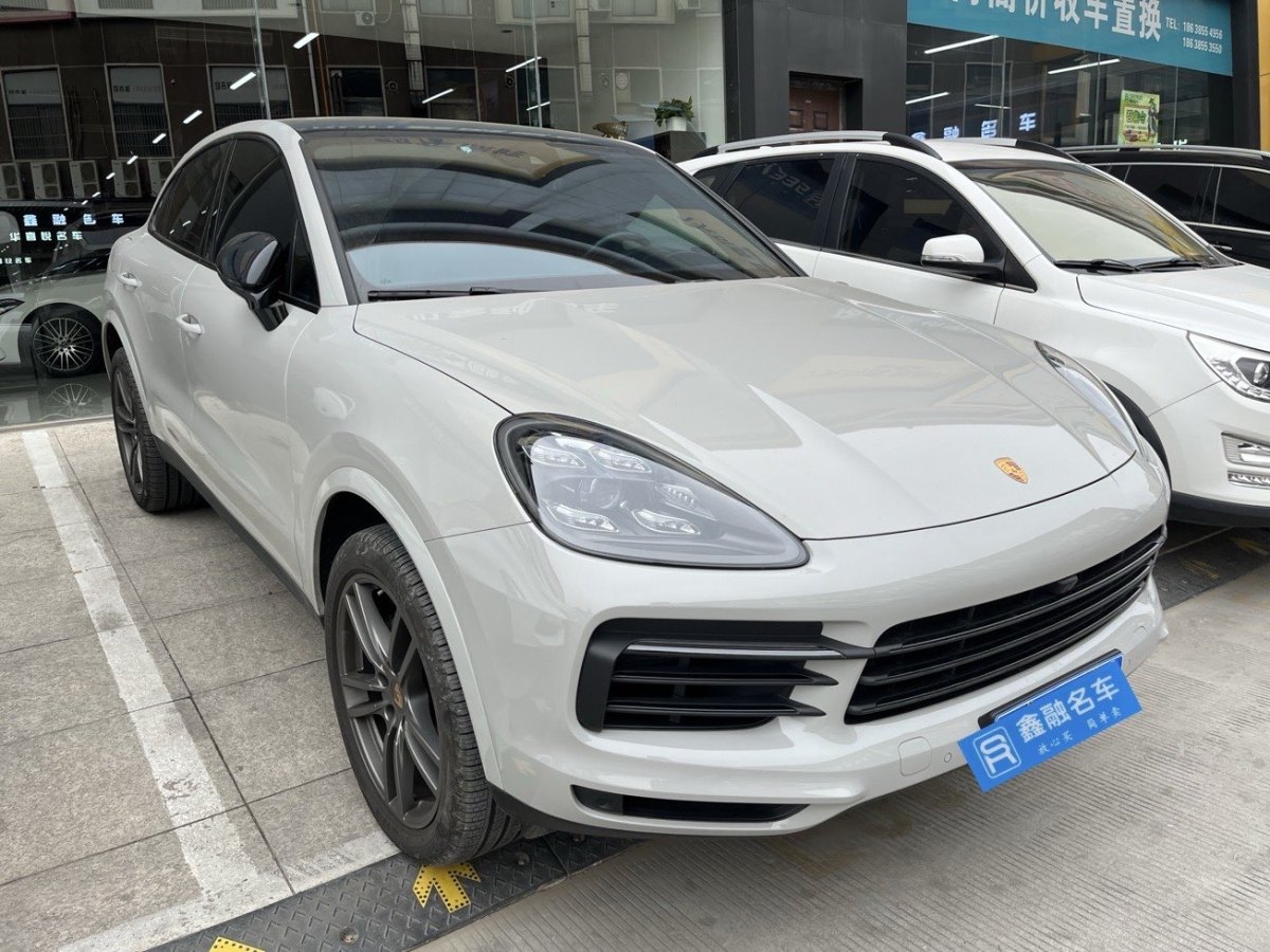 保時(shí)捷 Cayenne  2022款 Cayenne Coupé 3.0T 鉑金版圖片