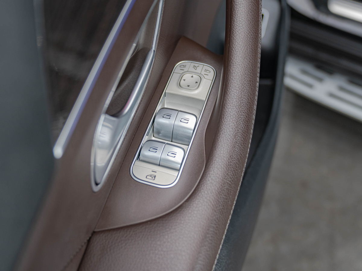 奔馳 奔馳GLE  2020款 改款 GLE 350 4MATIC 時尚型特別版圖片