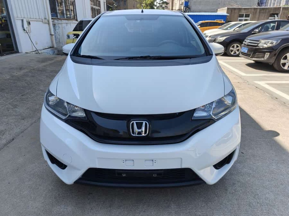 本田 飛度  2014款 1.5L SE CVT時(shí)尚型圖片
