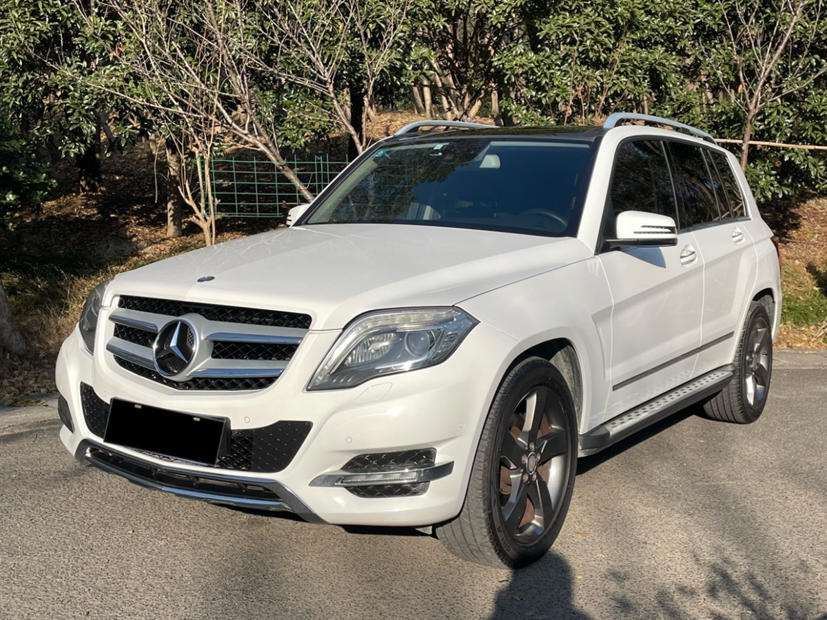 奔馳 奔馳GLK級  2015款 GLK 300 4MATIC 時(shí)尚型 極致版圖片