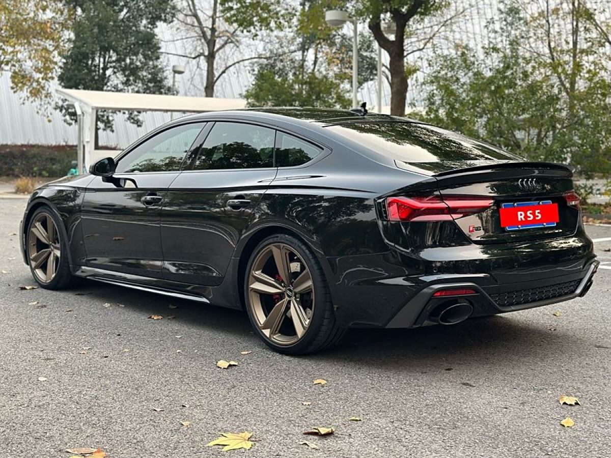 奧迪 奧迪RS 5  2021款 RS5 Sportback 暗金版圖片