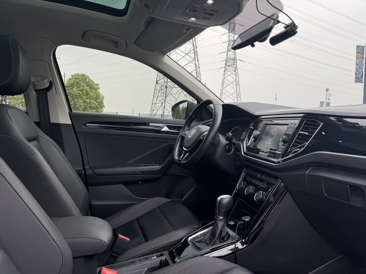 2019年5月大众 T-ROC探歌  2019款 280TSI DSG两驱舒适型 国V