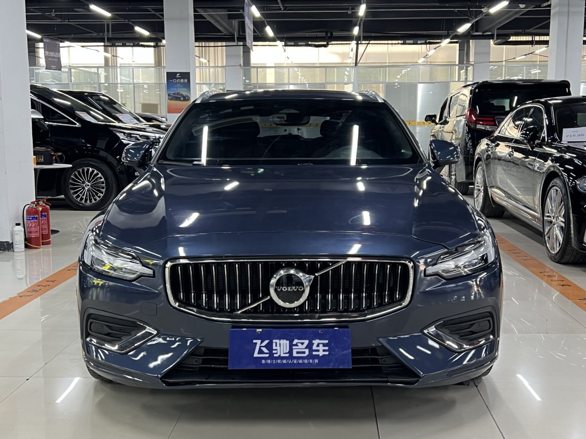 2023年5月沃爾沃 V60  2023款 B5 智遠(yuǎn)豪華版