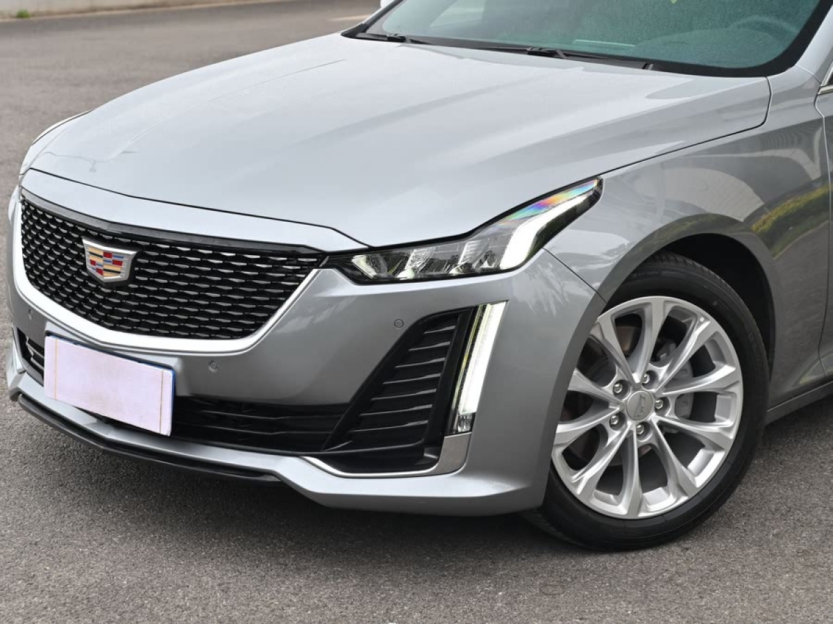 凱迪拉克 CT5  2023款 28T 豪華型（標(biāo)準(zhǔn)版）圖片