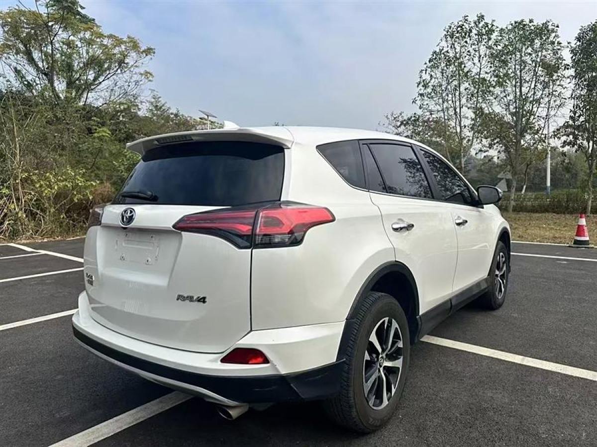 豐田 RAV4榮放  2016款 2.0L CVT兩驅(qū)智尚版圖片