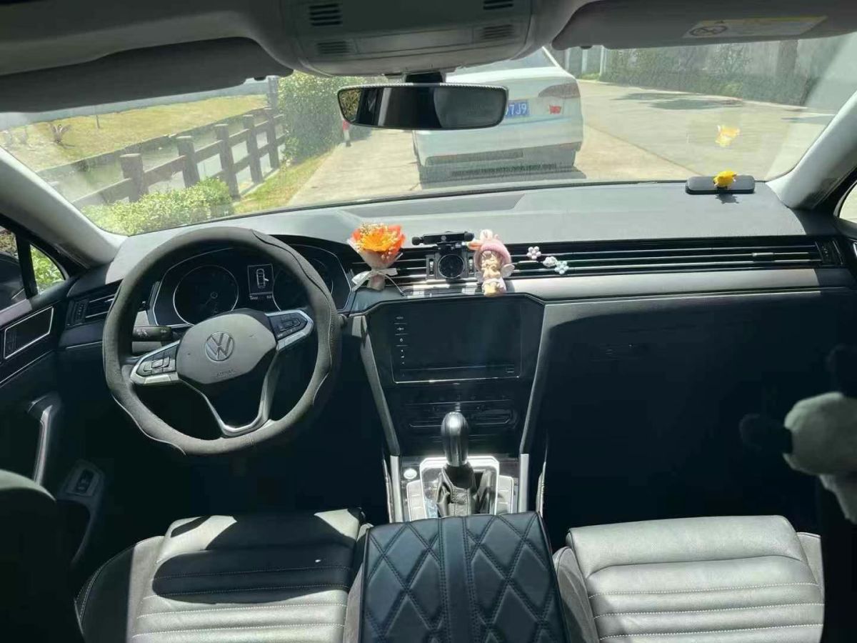 大眾 邁騰  2020款 280TSI DSG 領(lǐng)先型圖片