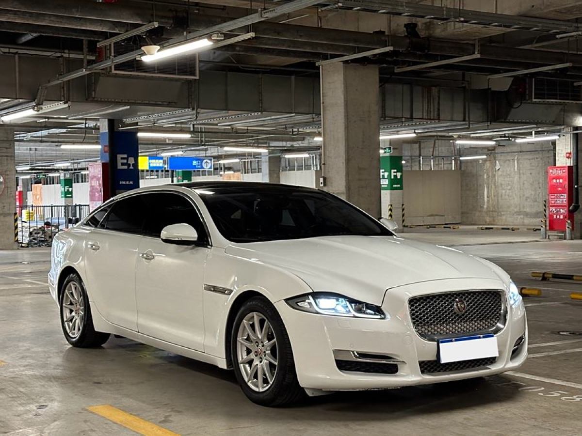 捷豹 XJ  2016款 XJL 2.0T 兩驅(qū)典雅商務(wù)版圖片