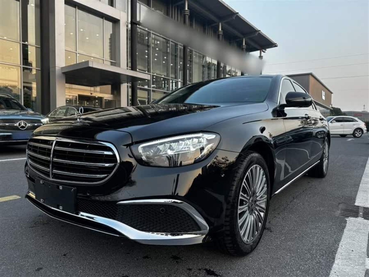 奔馳 奔馳E級  2023款 改款 E 300 L 豪華型圖片