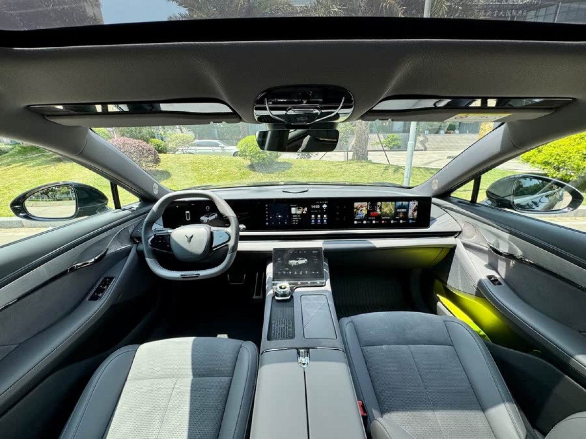 嵐圖 嵐圖追光  2024款 PHEV 四驅(qū)超長續(xù)航旗艦版圖片