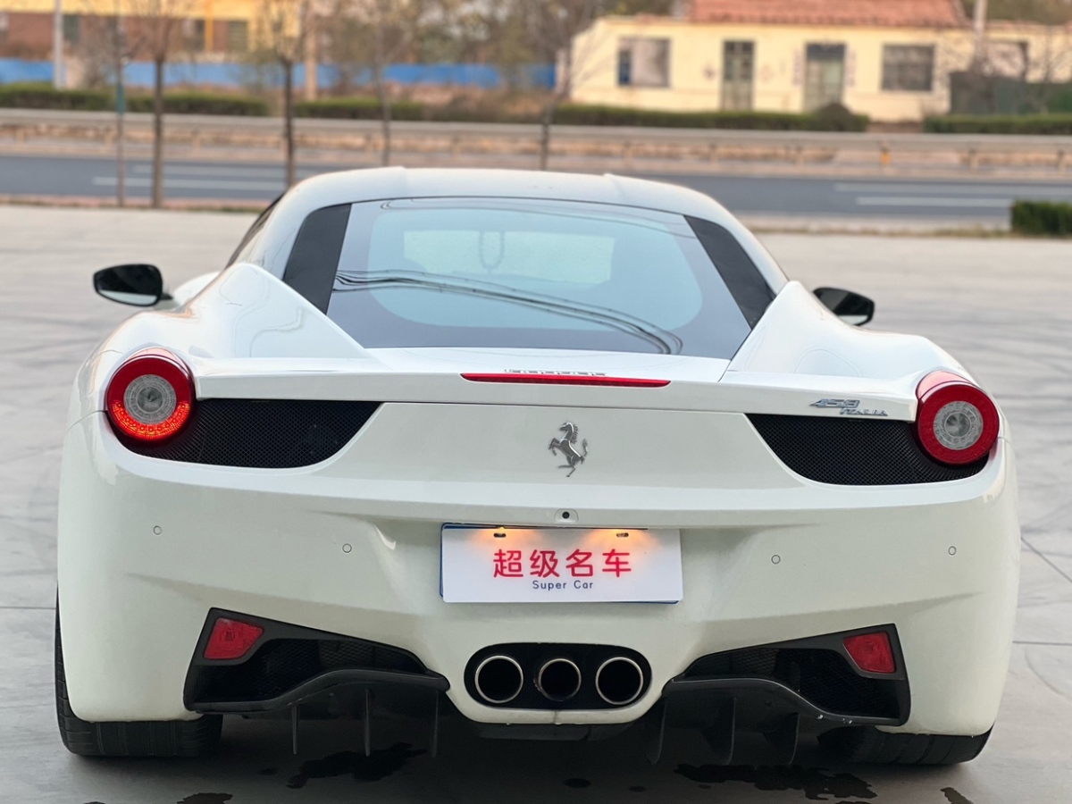 2015年7月法拉利 458  2011款 4.5L Italia