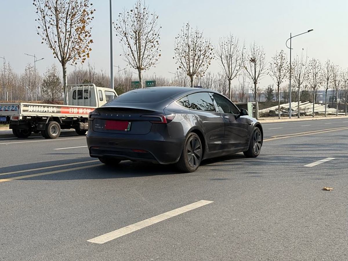 特斯拉 Model Y  2023款 后輪驅(qū)動版圖片