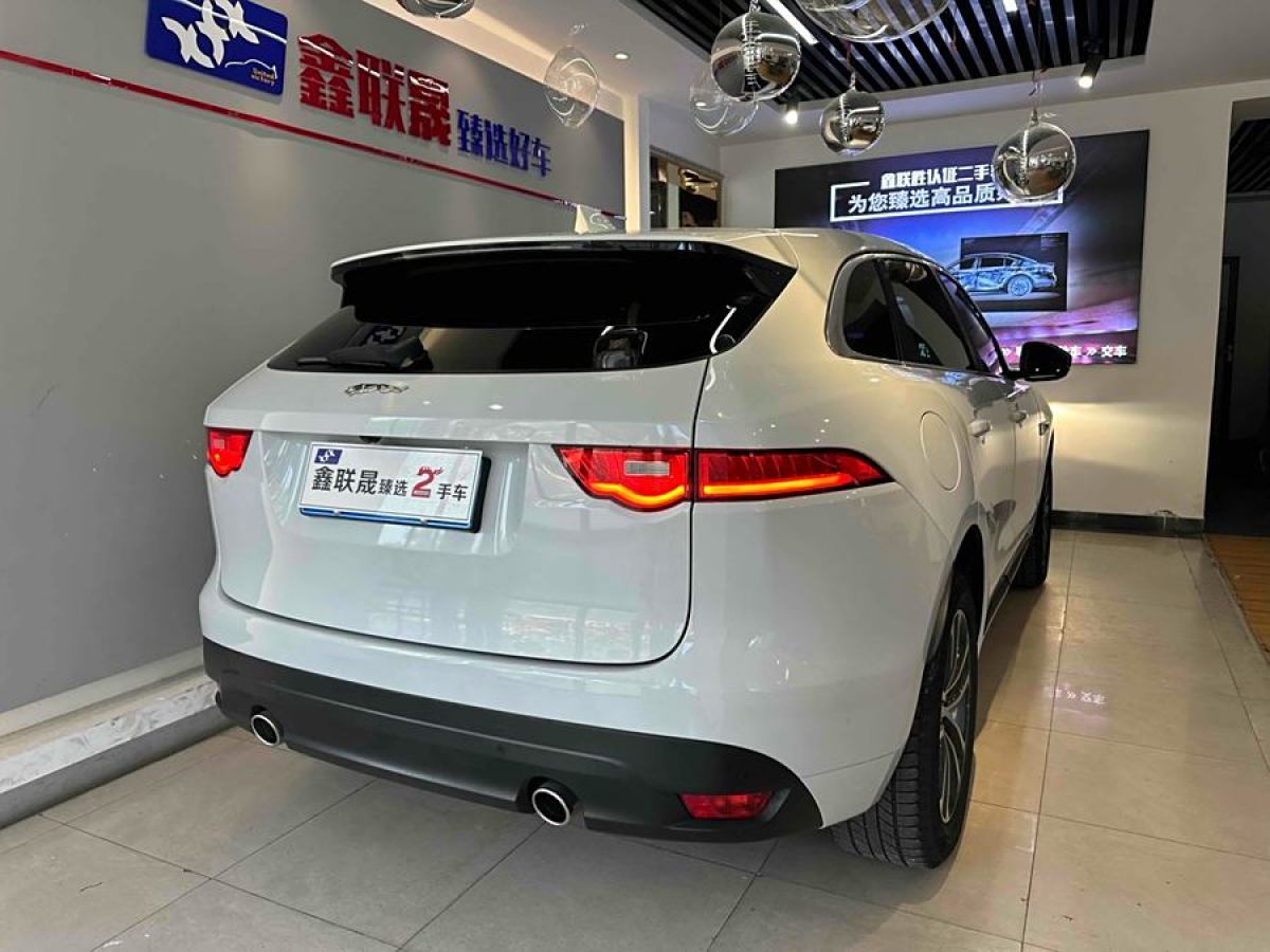 2017年5月捷豹 F-PACE  2016款 3.0 SC 四驅(qū)R-Sport運(yùn)動(dòng)版