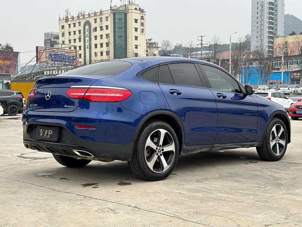 奔馳 奔馳GLC  2022款 改款 GLC 300 4MATIC 轎跑SUV圖片