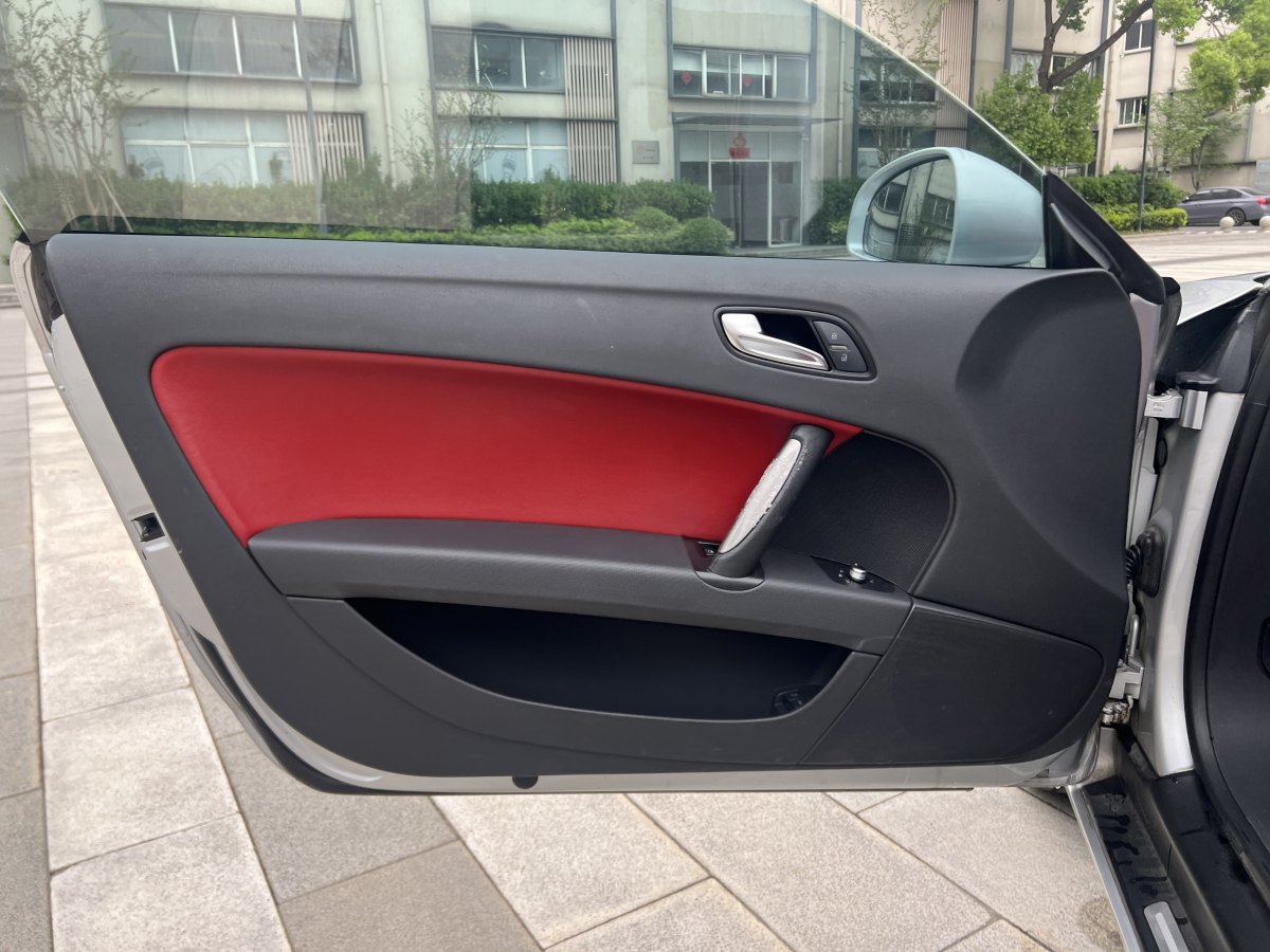 奧迪 奧迪TT  2011款 TT Coupe 2.0TFSI圖片
