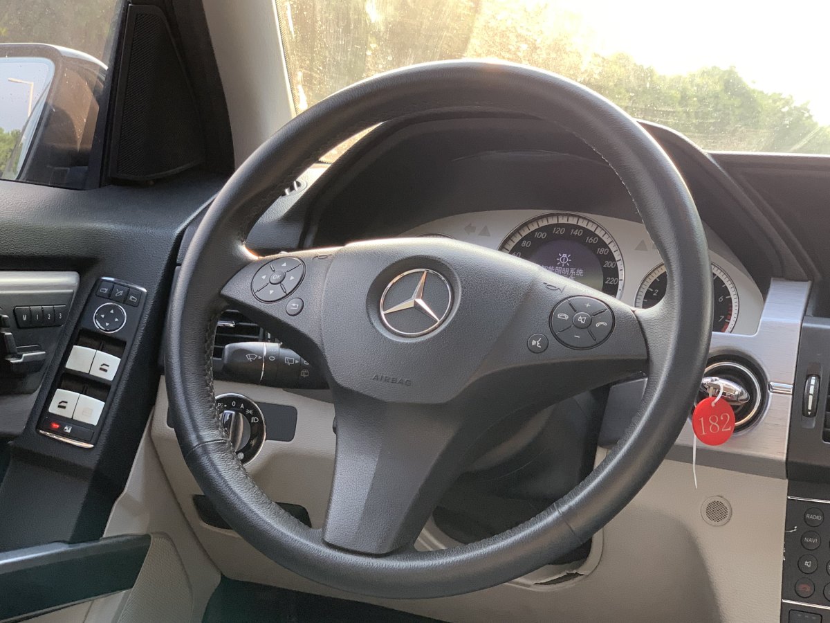 奔馳 奔馳GLK級  2008款 GLK 300 4MATIC 豪華型圖片