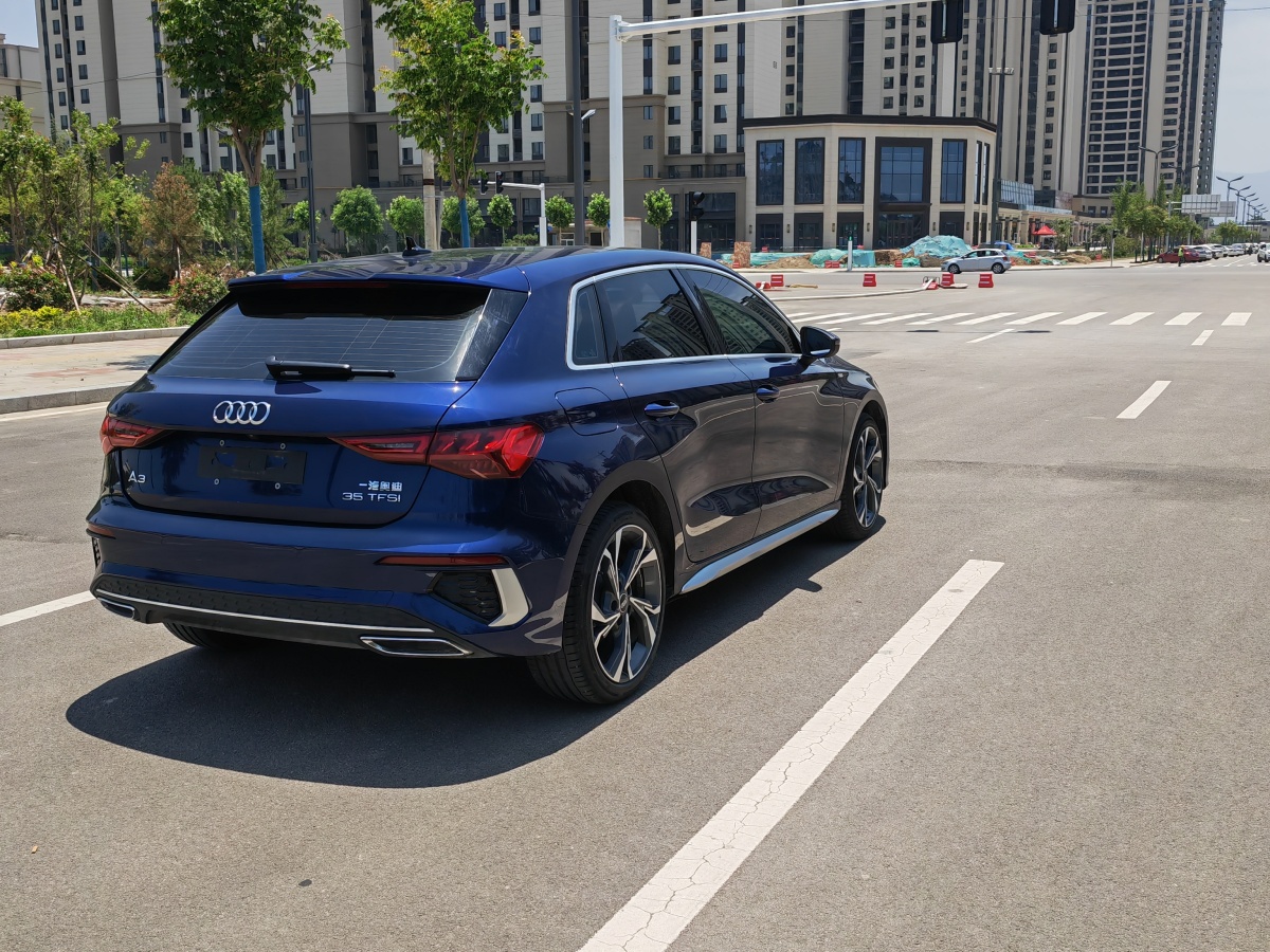 奧迪 奧迪A3  2022款 Sportback 35 TFSI 豪華運(yùn)動型圖片