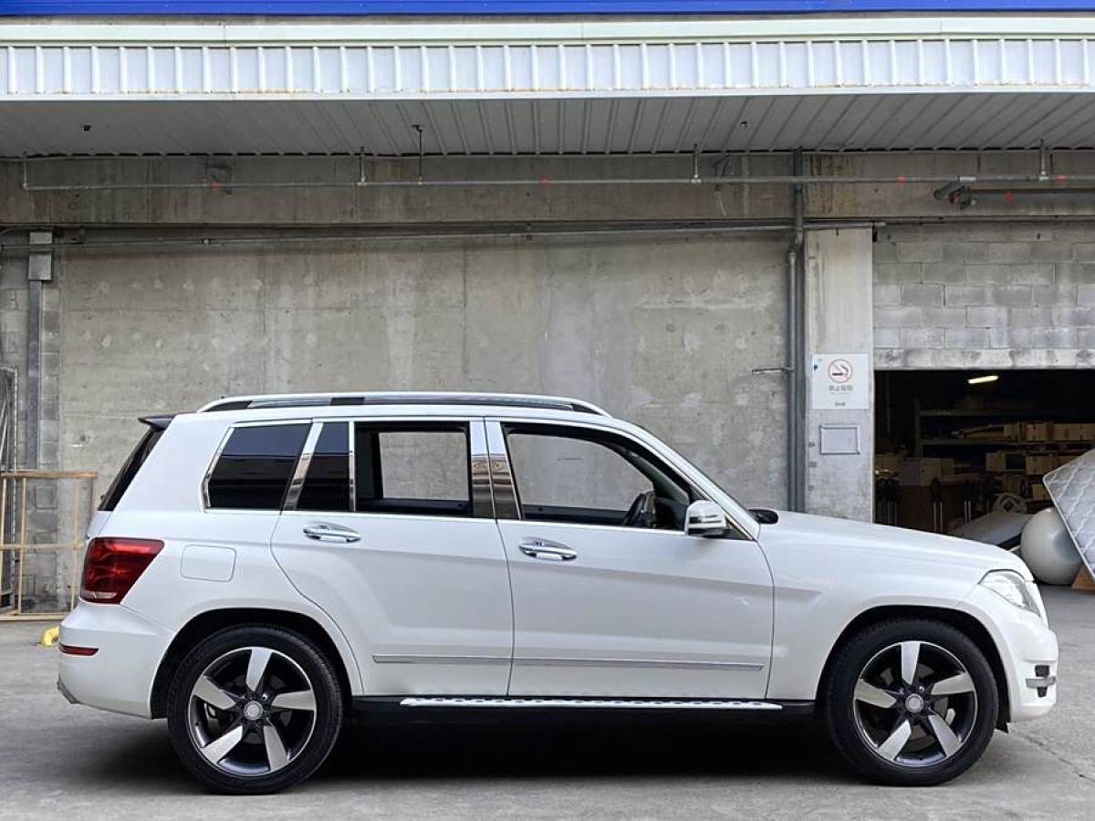 奔馳 奔馳GLK級  2015款 GLK 300 4MATIC 時尚型 極致版圖片