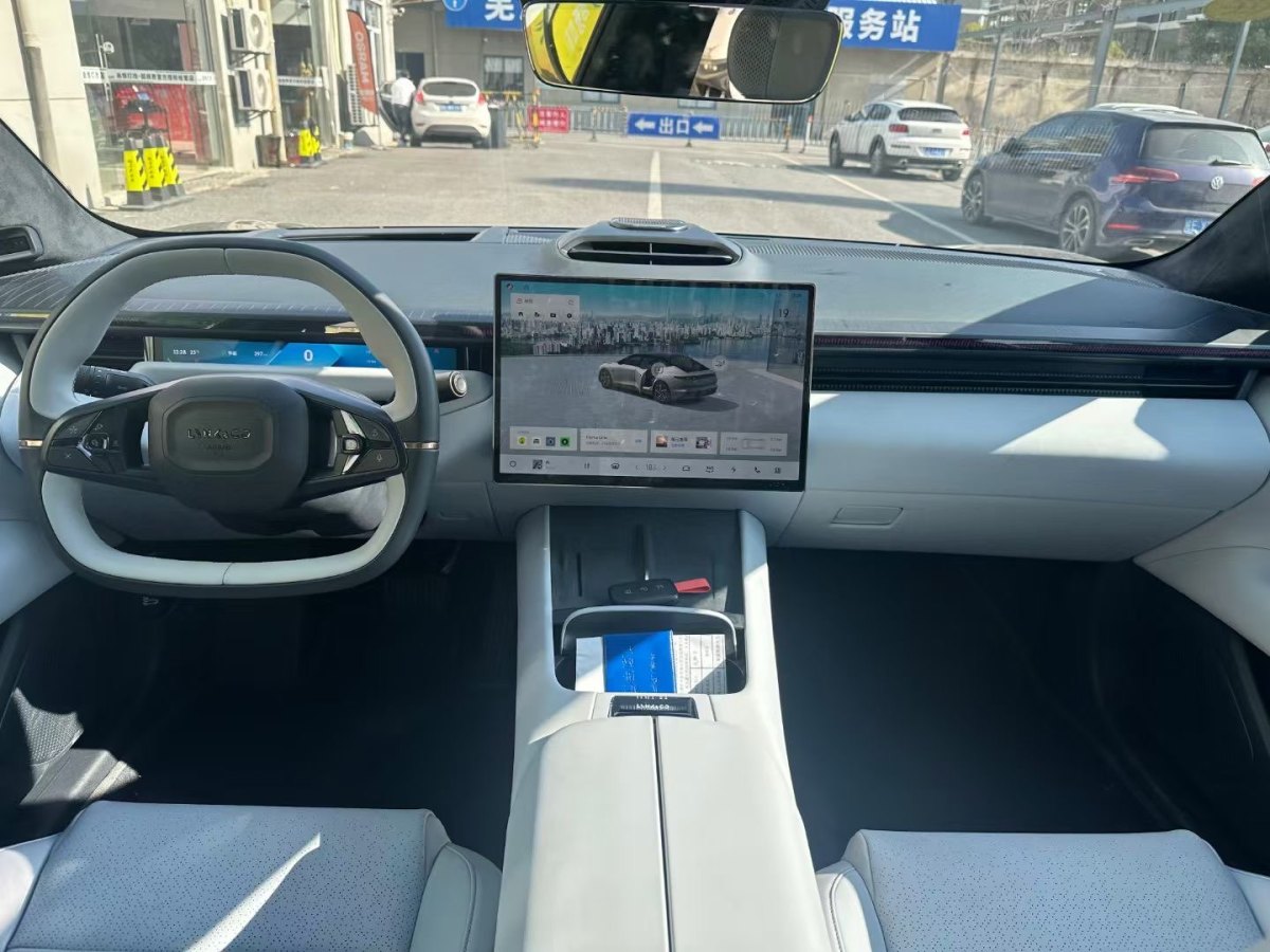 領克 領克Z10  2025款 95kWh 806km后驅智駕Max圖片