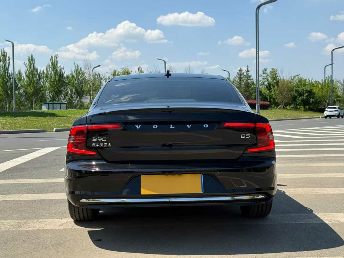 沃爾沃 S90  2022款 B5 智遠(yuǎn)豪華版圖片