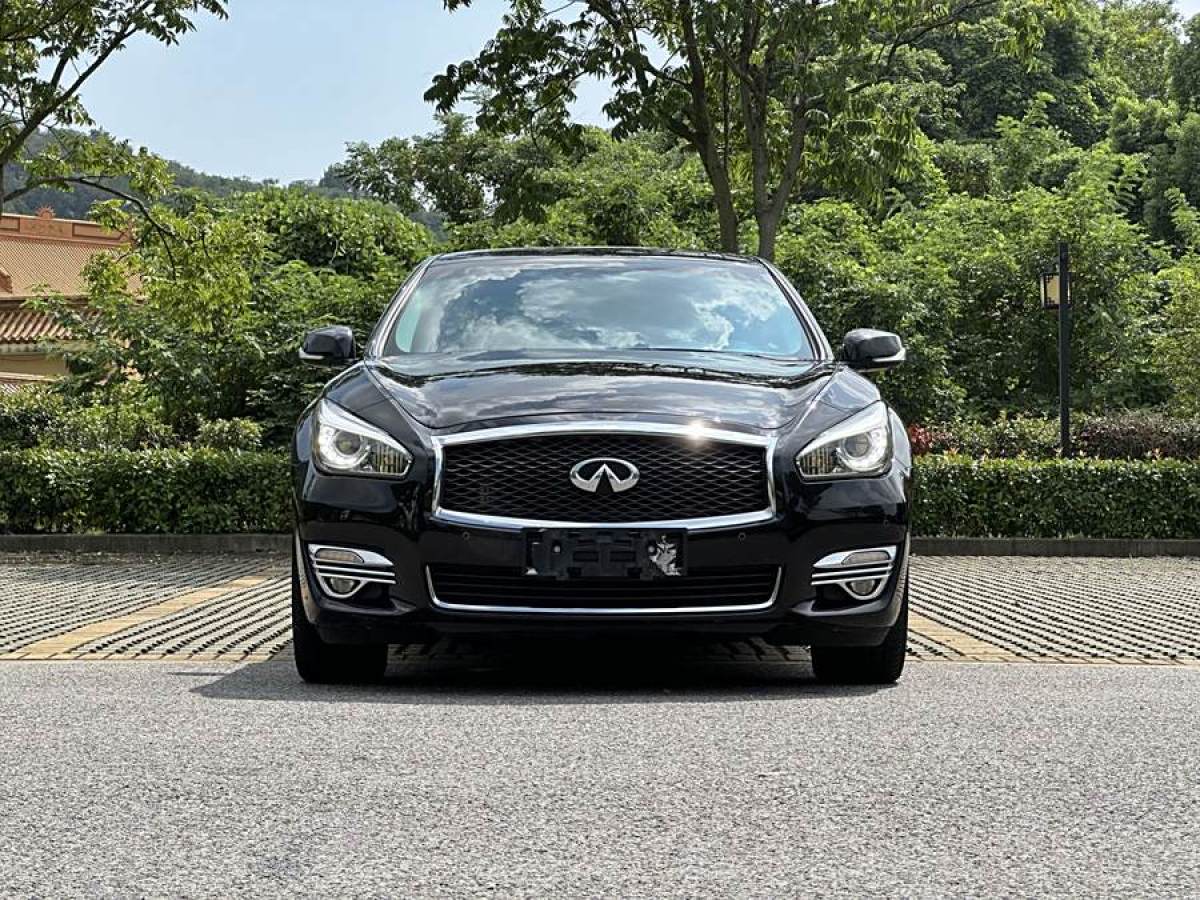 2021年5月英菲尼迪 Q70  2019款 Q70L 2.0T 精英版 PLUS