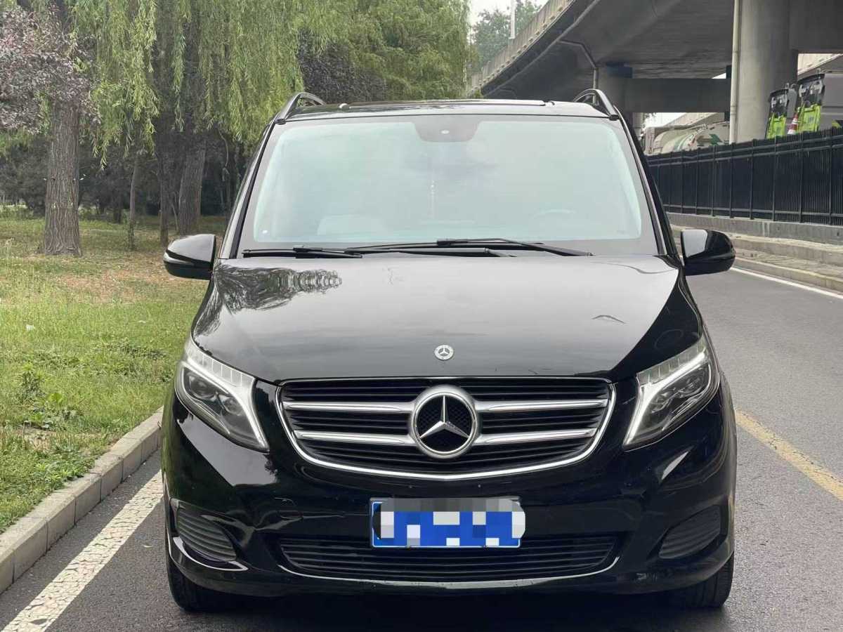 奔馳 V級  2017款 V 260 L 尊貴加長版圖片