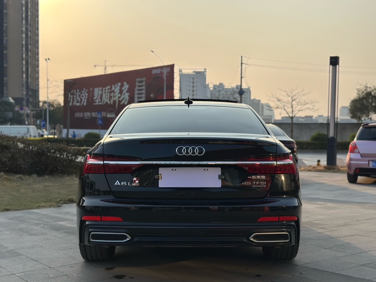 奧迪 奧迪A6L  2021款 45 TFSI 臻選動(dòng)感型圖片