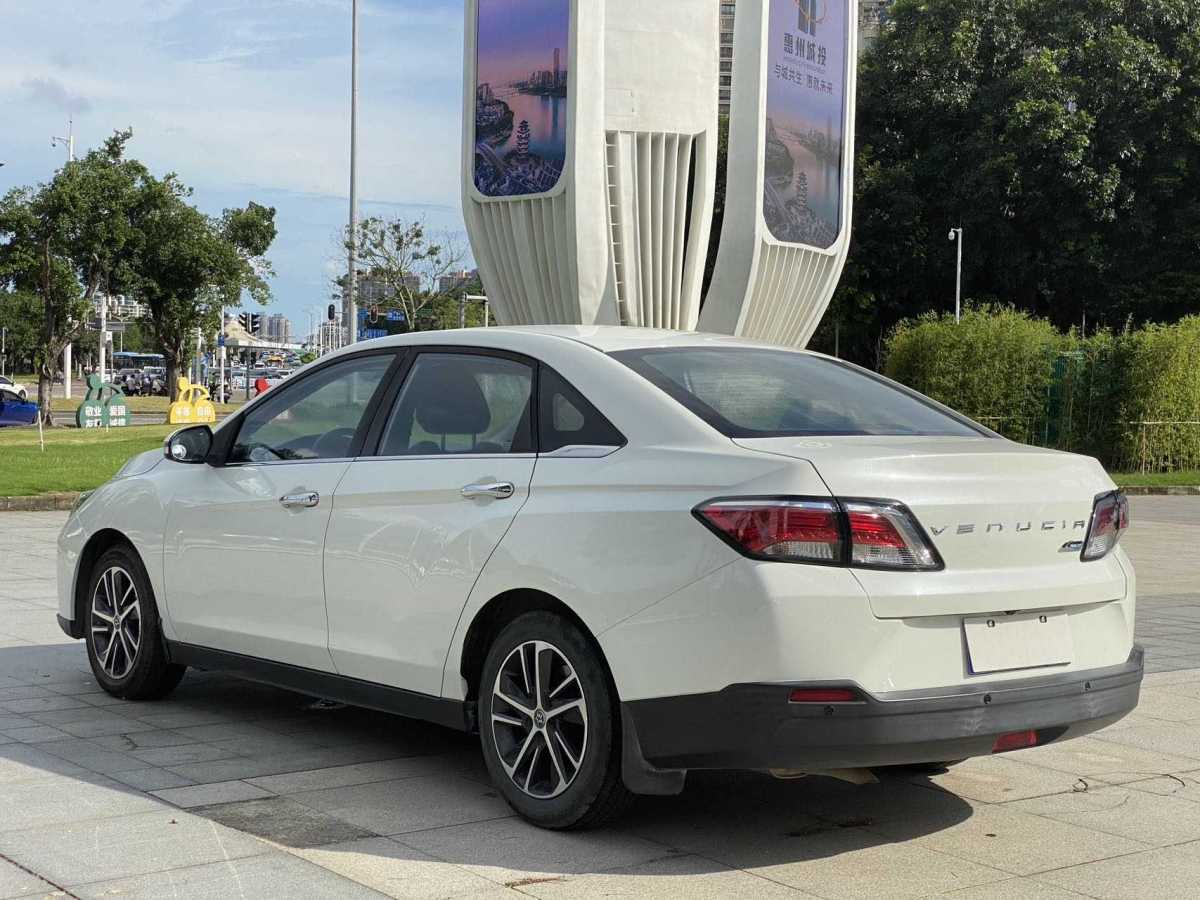 启辰 D60  2018款 1.6L CVT智联精英版图片