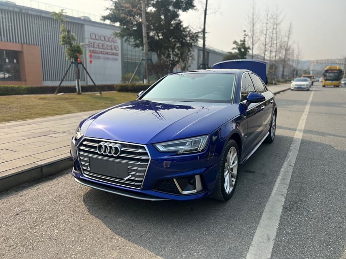 奧迪 奧迪A4L  2019款 40 TFSI 時(shí)尚型 國(guó)VI圖片