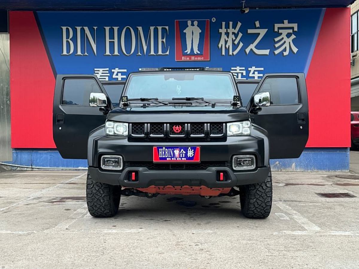 北京 BJ40  2021款 2.3T 自動(dòng)四驅(qū)刀鋒英雄版至尊型圖片