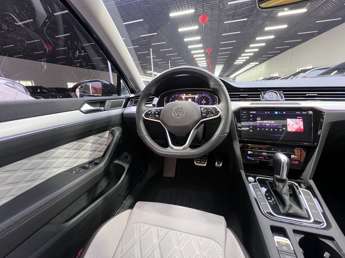 大眾 邁騰  2024款 200萬輛眾享款 330TSI DSG豪華型圖片