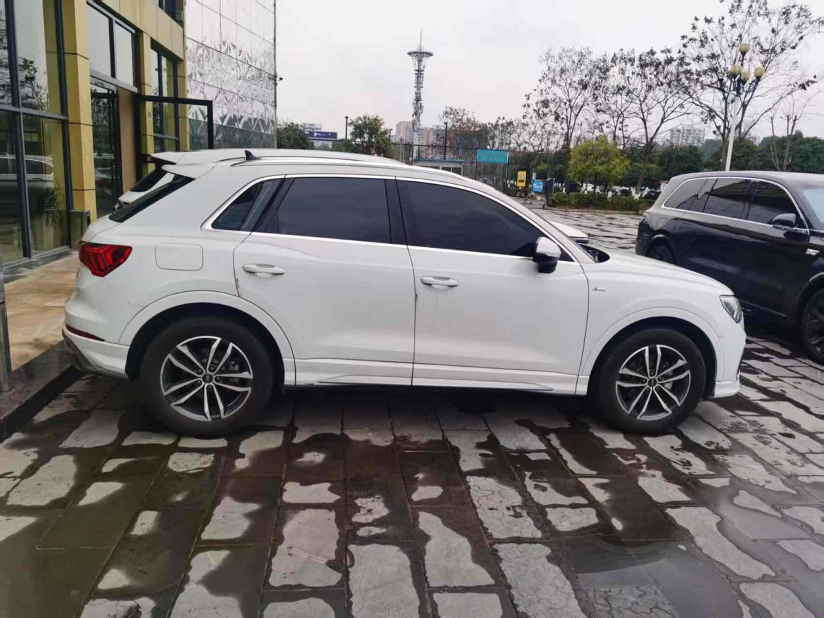 奧迪 奧迪Q3  2023款 35 TFSI 時(shí)尚致雅型圖片